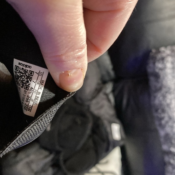 7 Men’s Adidas NIB never wore - Picture 5 of 5